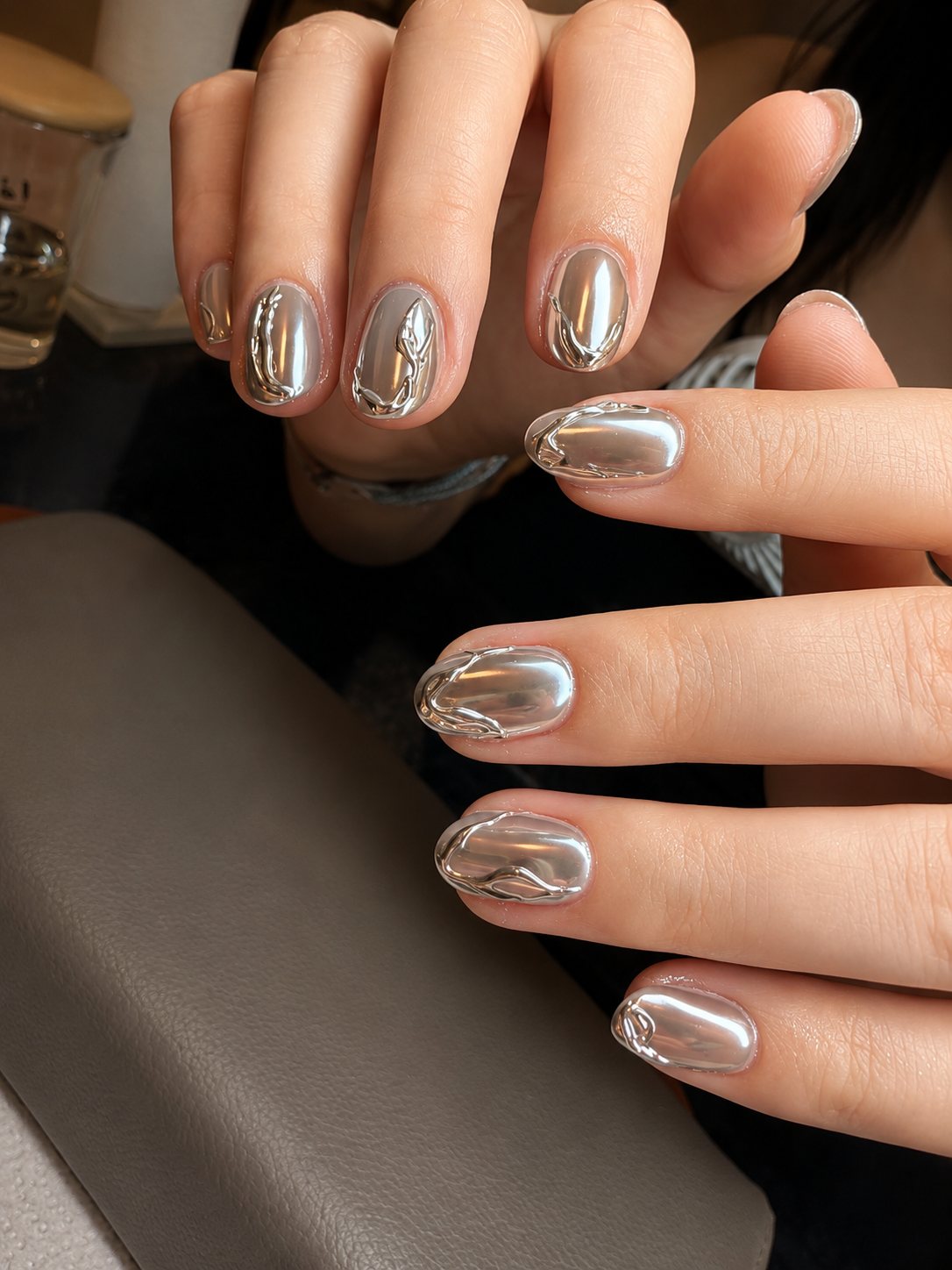 Mirror silver chrome gel manicure